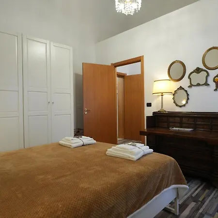 Apartment Murat Elli's Houses
